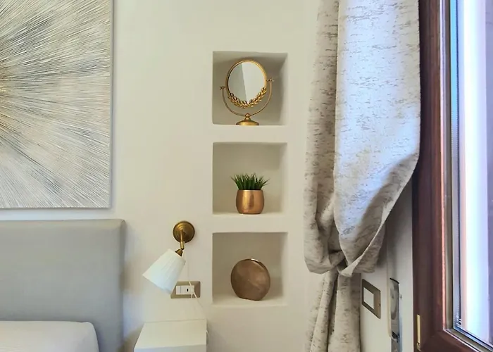 N'est - Di Design In Centro Storico A Konukevi 3*