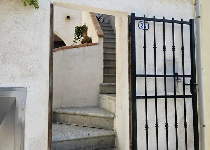N'est - Di Design In Centro Storico A Pensión 3*