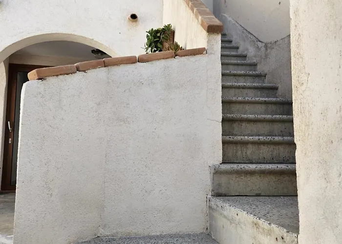 N'est - Di Design In Centro Storico A Pensión Orosei